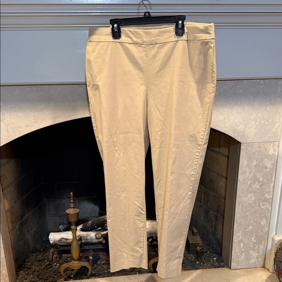 Chico's Classic Tan Stretch Ankle Pants Size 14 - Picture 1 of 4